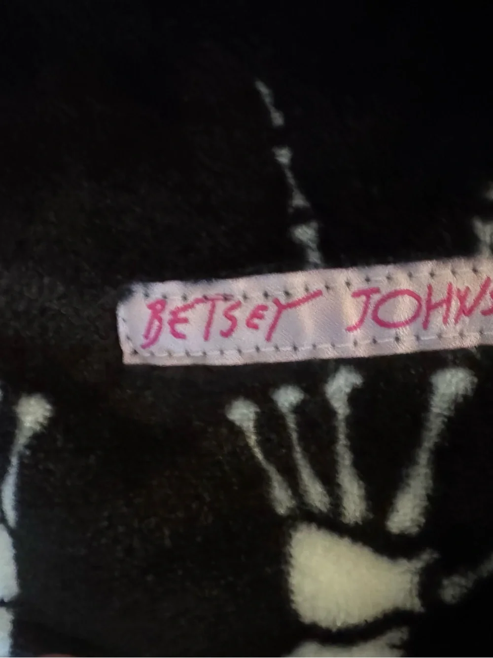 🎃 Betsey Johnson Plush Throw